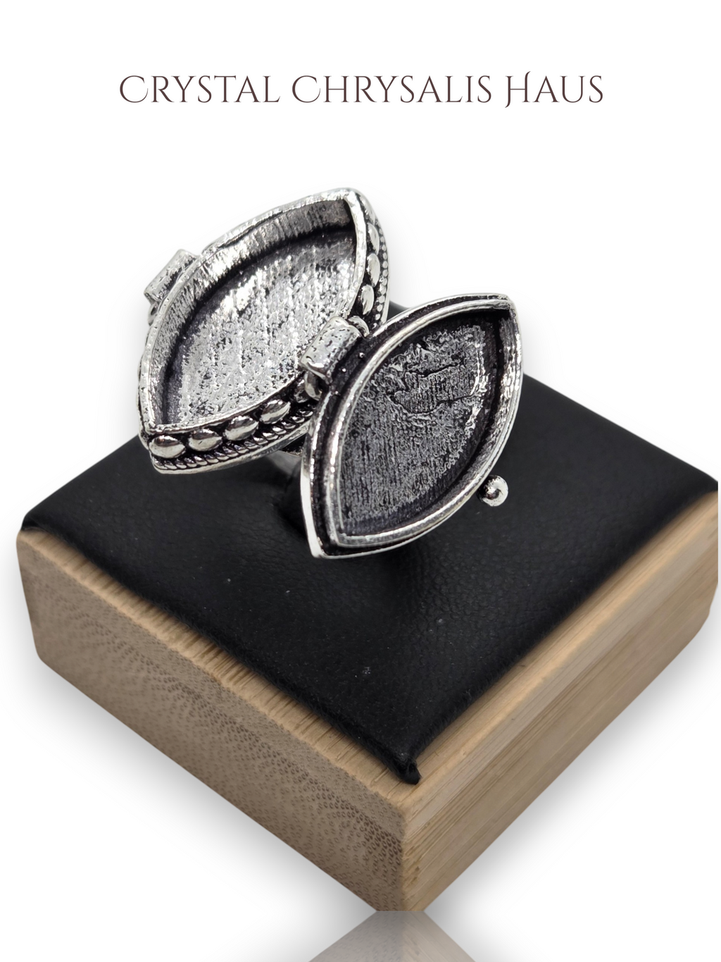 Old World .925 Sterling Silver Opulently Vintage Designed Marquise Poison Ring